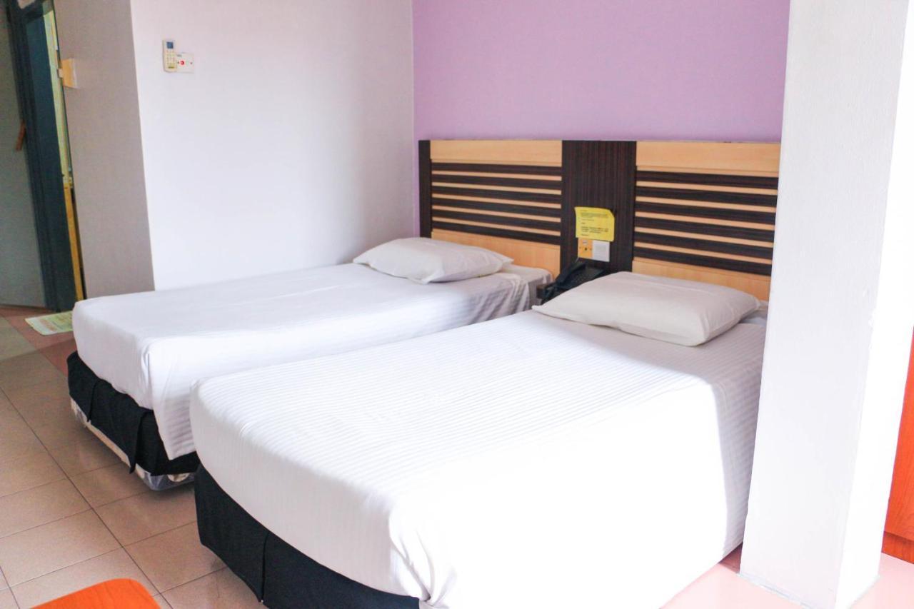 Hotel Lam Seng Pantai Remis Ngoại thất bức ảnh